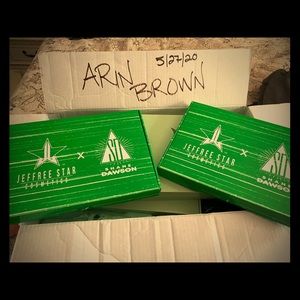 Jeffree Star Hoodies and mirrors